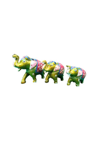 batik-elephant-thunpath-rana-elephant-trio-big-0